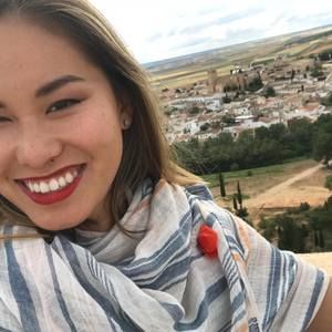 Meet your Posher, Camille